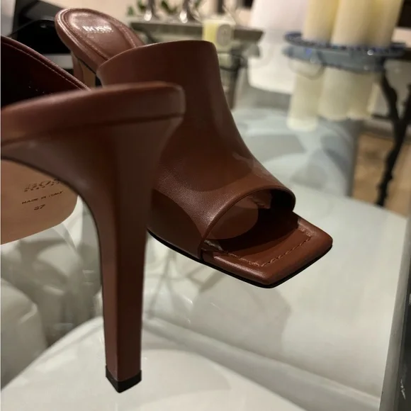 Hugo Boss Mules - Picture 4 of 4